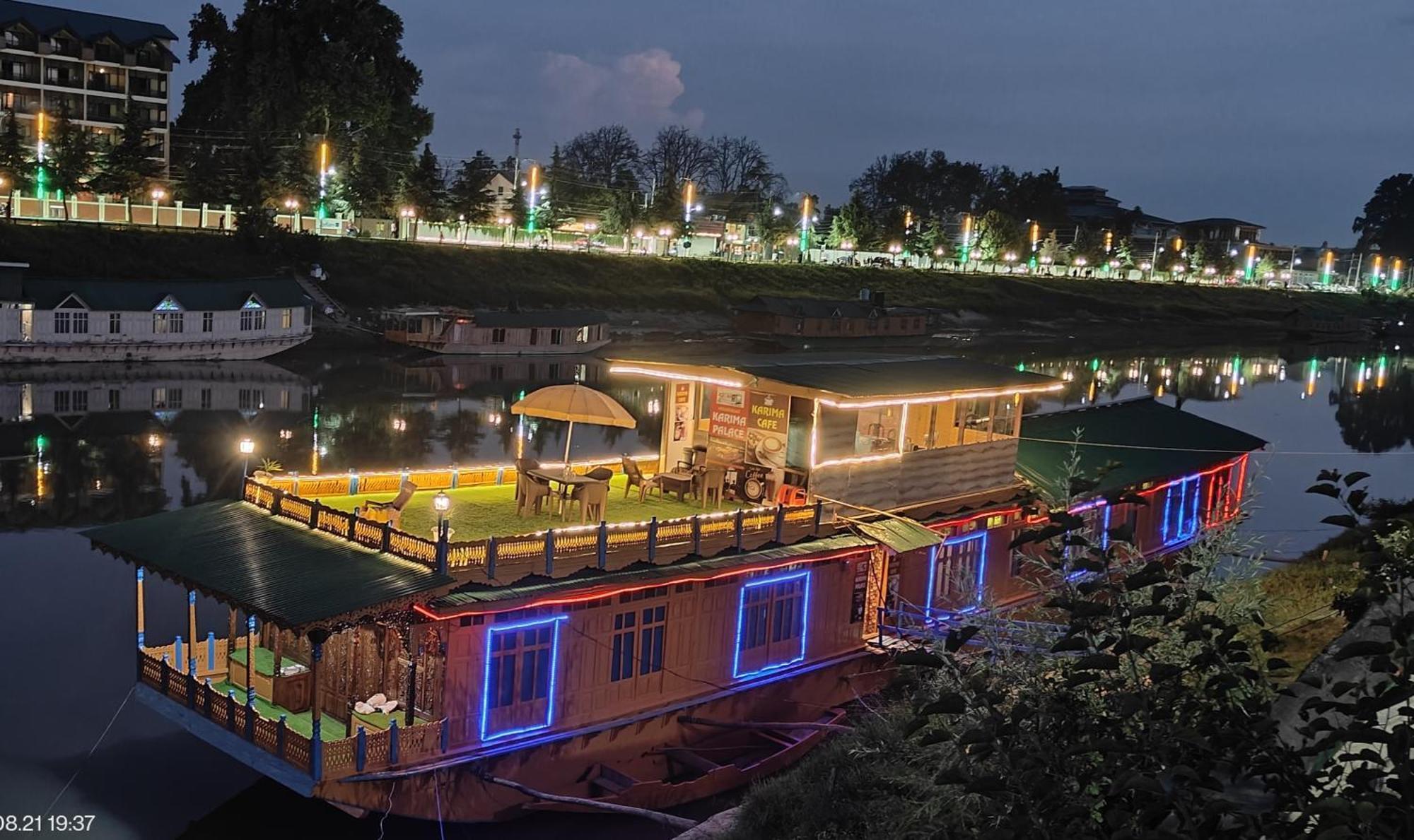 Houseboat Karima Palace Srīnagar 외부 사진