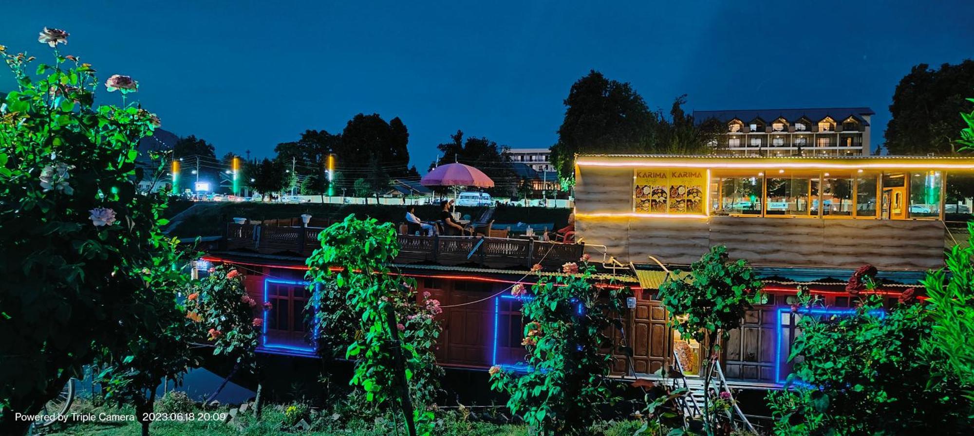 Houseboat Karima Palace Srīnagar 외부 사진