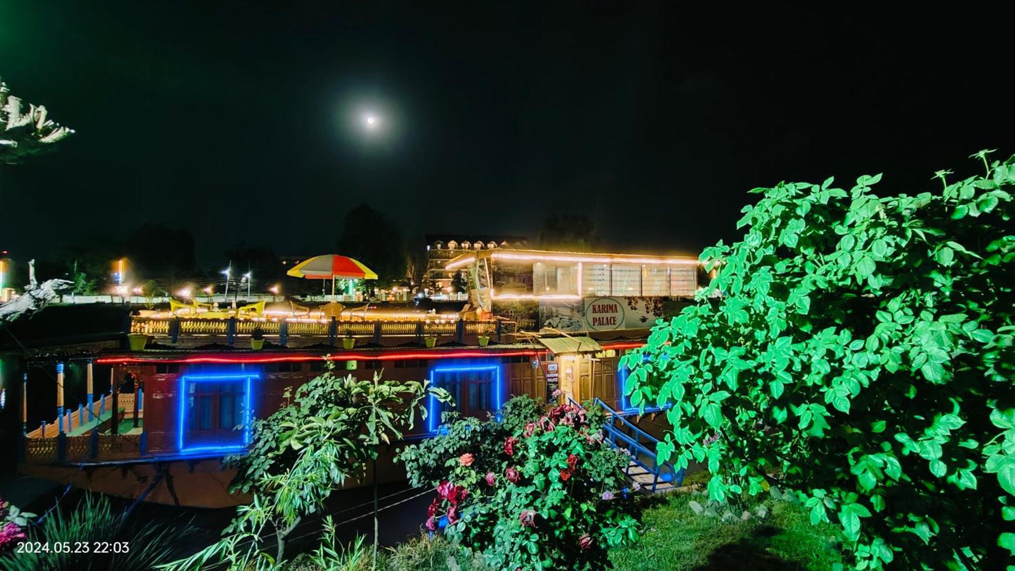 Houseboat Karima Palace Srīnagar 외부 사진
